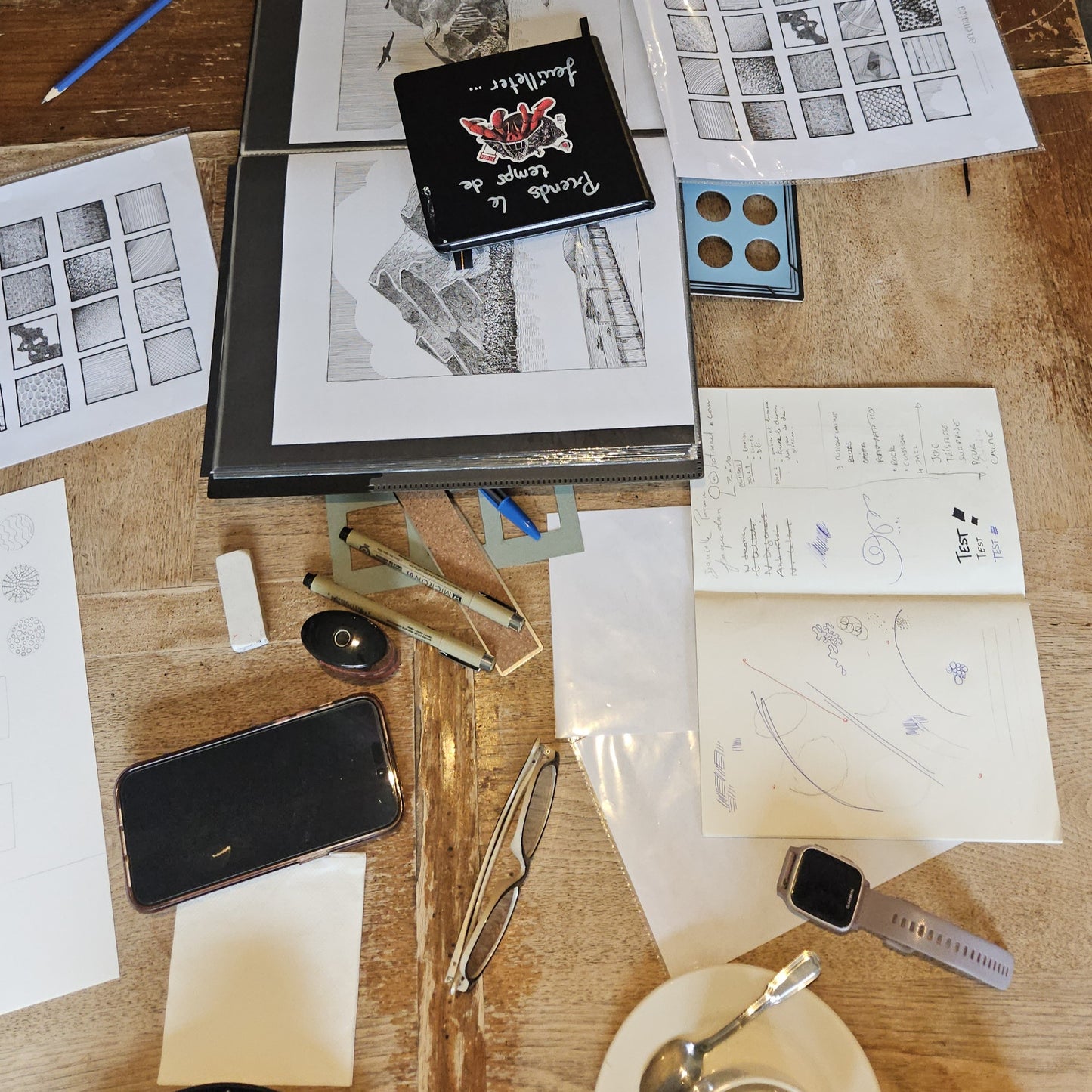 ATELIERS : Dessin au trait  | Dessiner des silhouettes de personnages