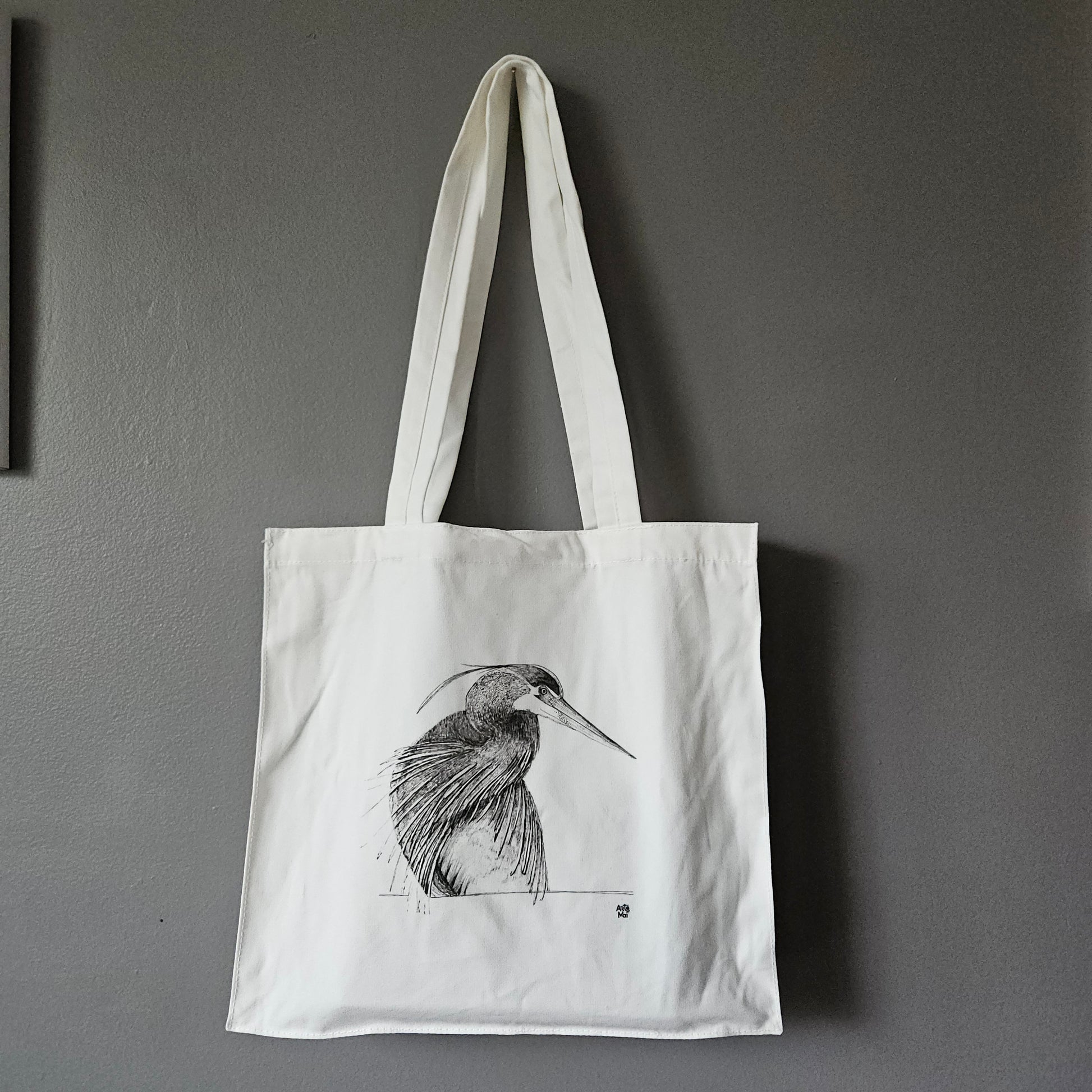 sac en toile tote bag illustree par mailys bessiere artemai illustration montreal quebec canada